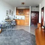 Apartmán Dom-el Real 3 -