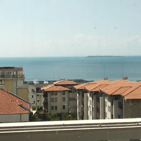 Dom-el Real 3 - Apartamento