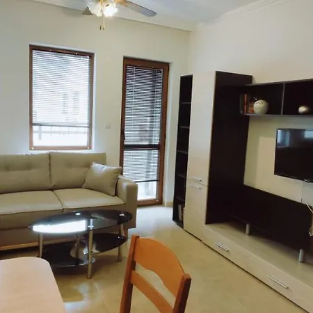 Apartamento Dom-el Real 3 - *