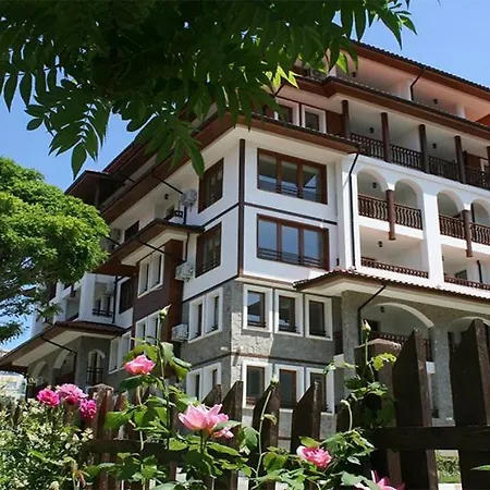 Apartamento Dom-el Real 3 - *