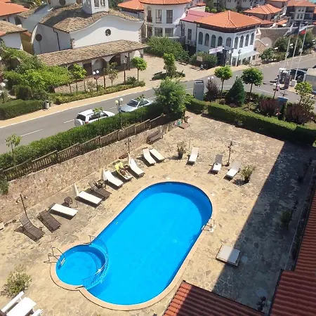 Dom-el Real 3 - Apartment