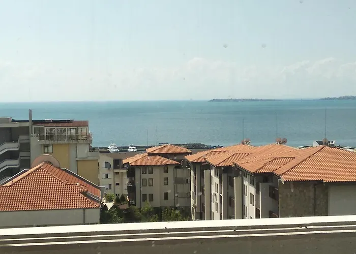 Dom-el Real 3 - Apartament