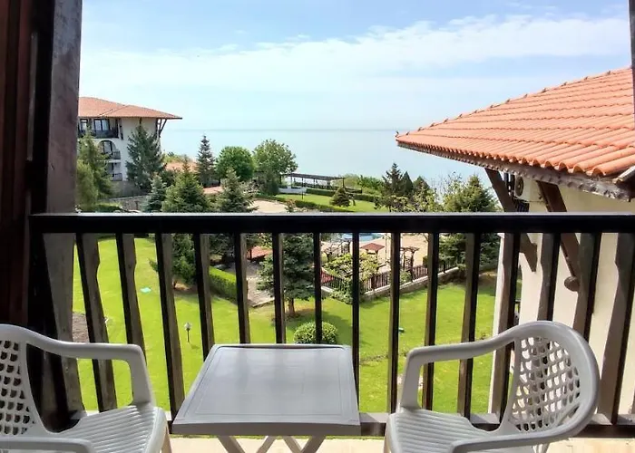 Apartament Dom-el Real 3 - *