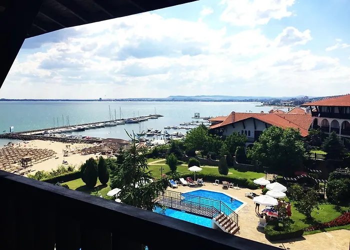 Apartament Dom-el Real 3 - *