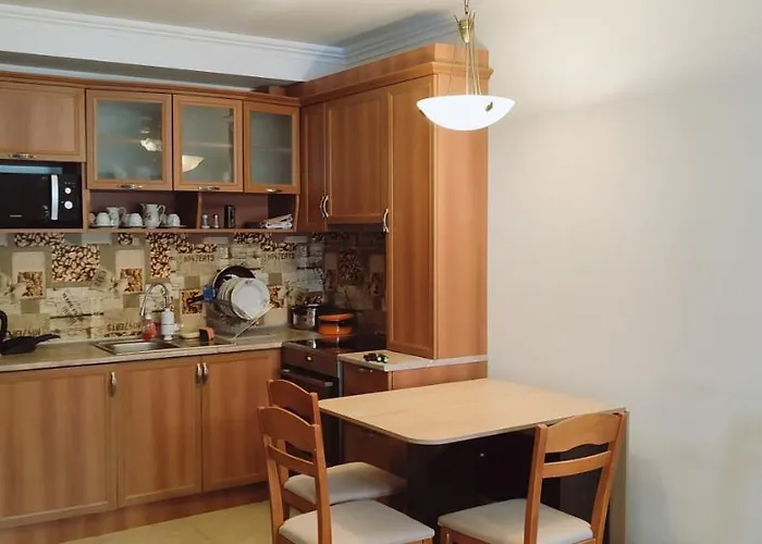 Apartament Dom-el Real 3 - *