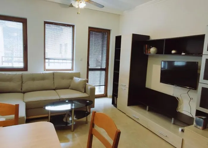 Apartamento Dom-el Real 3 - *