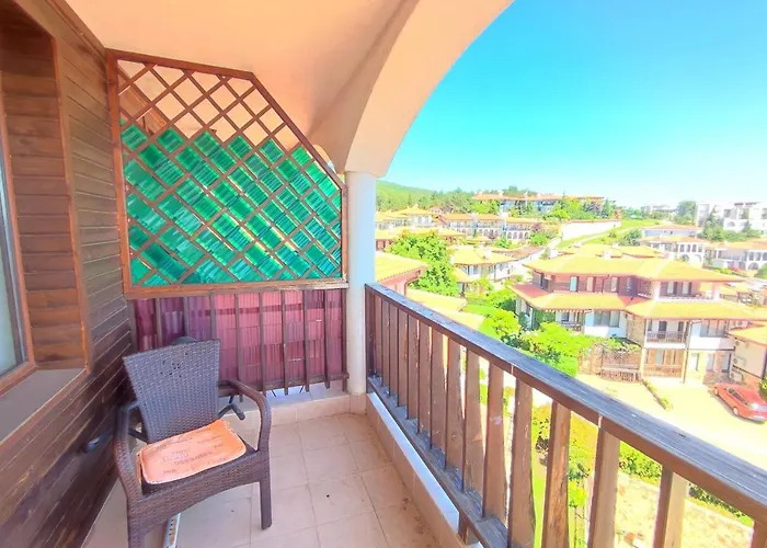Apartamento Dom-el Real 3 - *