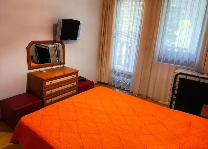 Apartamento Dom-el Real 3 - *